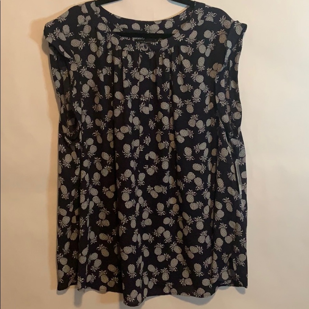 Sleeveless Navy Ruffled Shoulder Pineapple Blouse